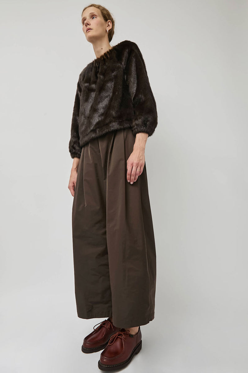 Amomento Two Tuck Balloon Pants in Dark Brown