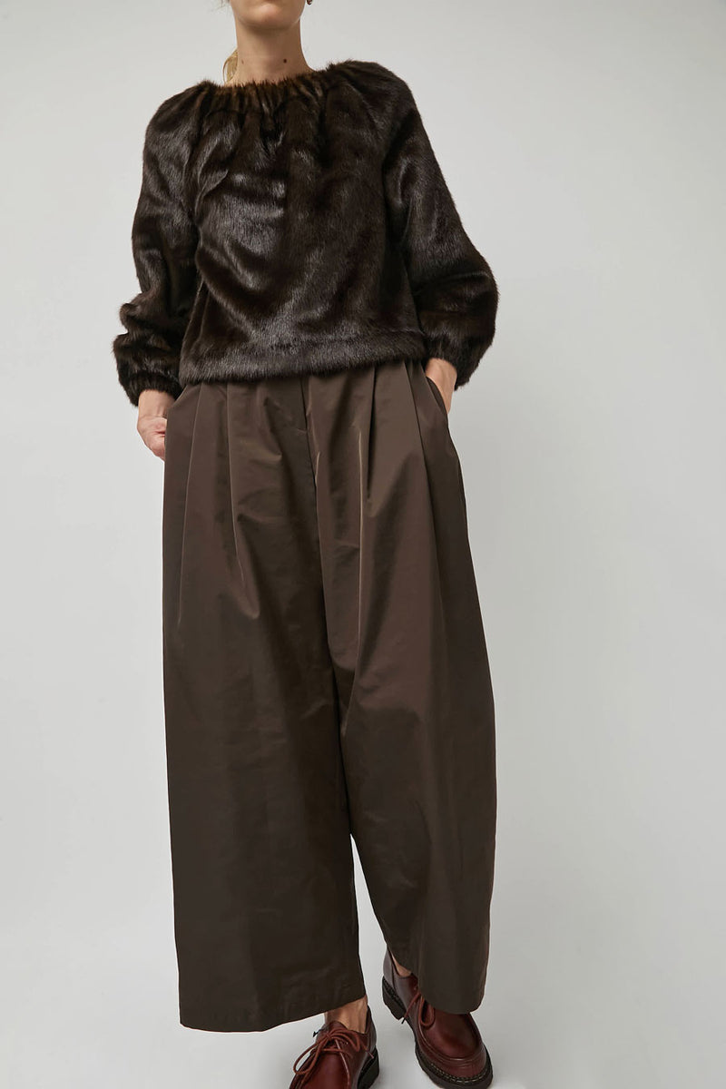 Amomento Two Tuck Balloon Pants in Dark Brown