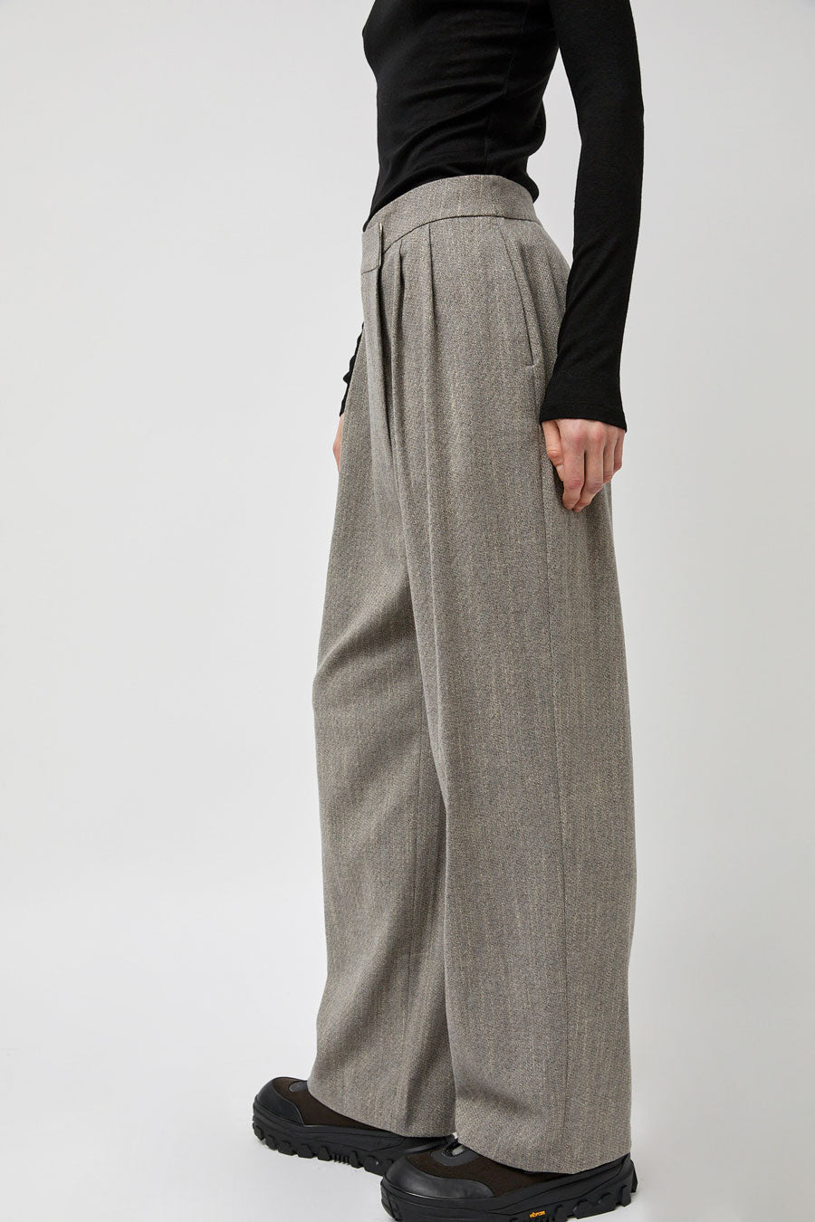 Amomento Wool Tweed Wrap Pants in Grey