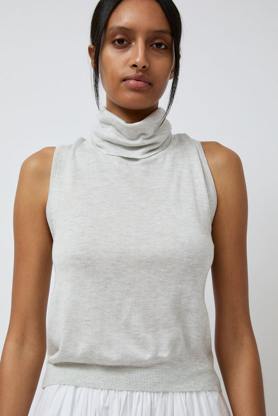 Anggae Twisted Back Knit Top in Grey