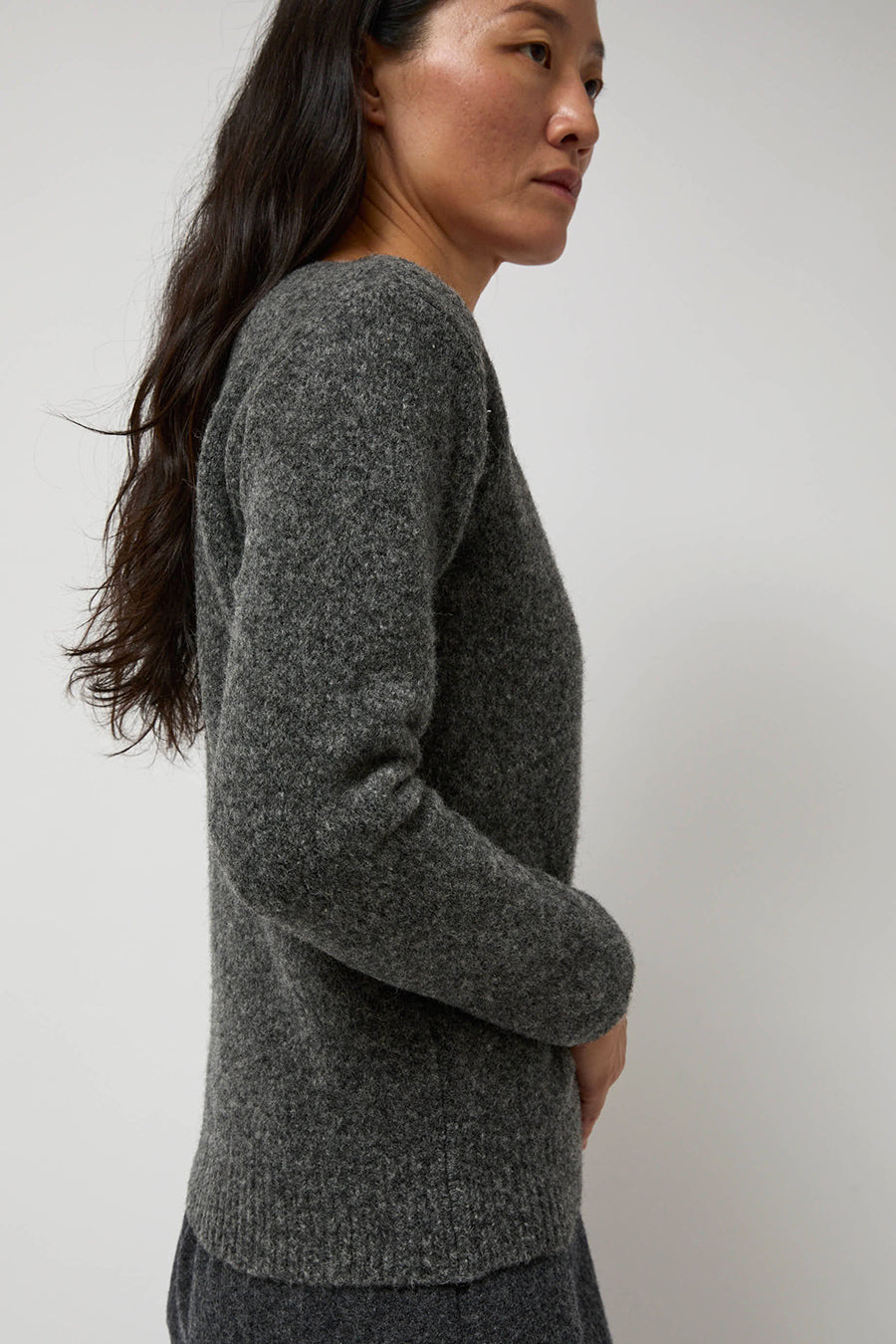 Anggae Asymmetric Pullover in Grey