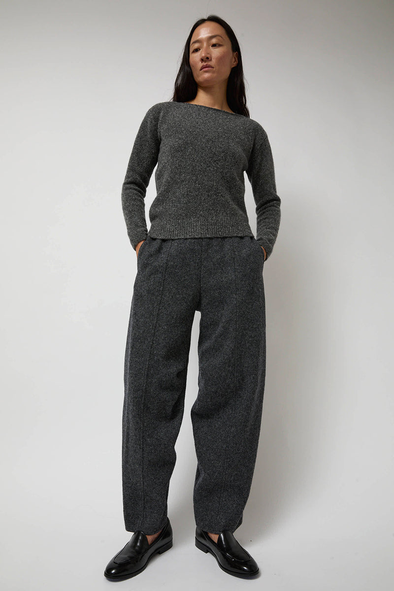 Anggae Asymmetric Pullover in Grey