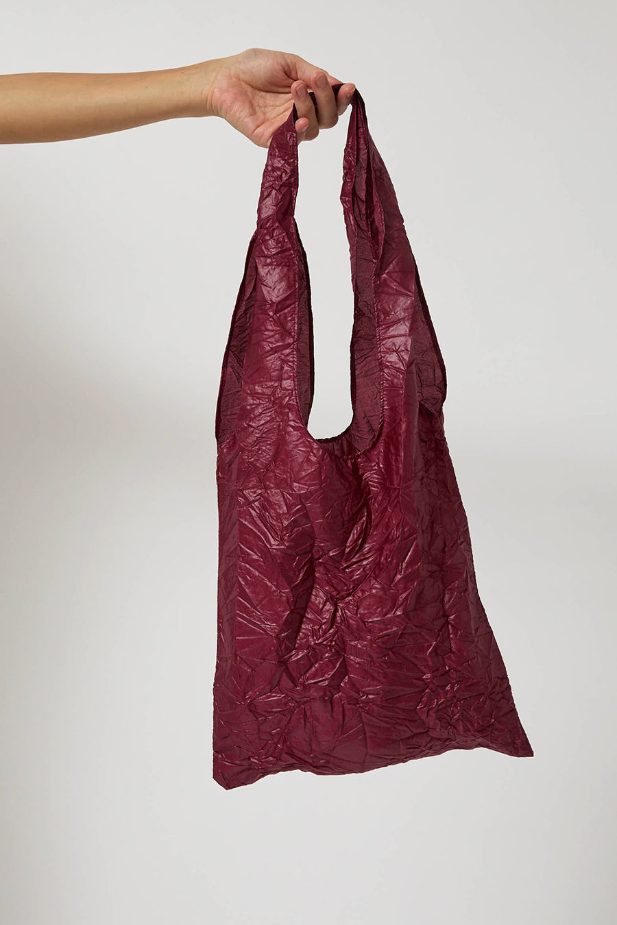 Anggae Gelato Wrinkle Fabric Bag in Red