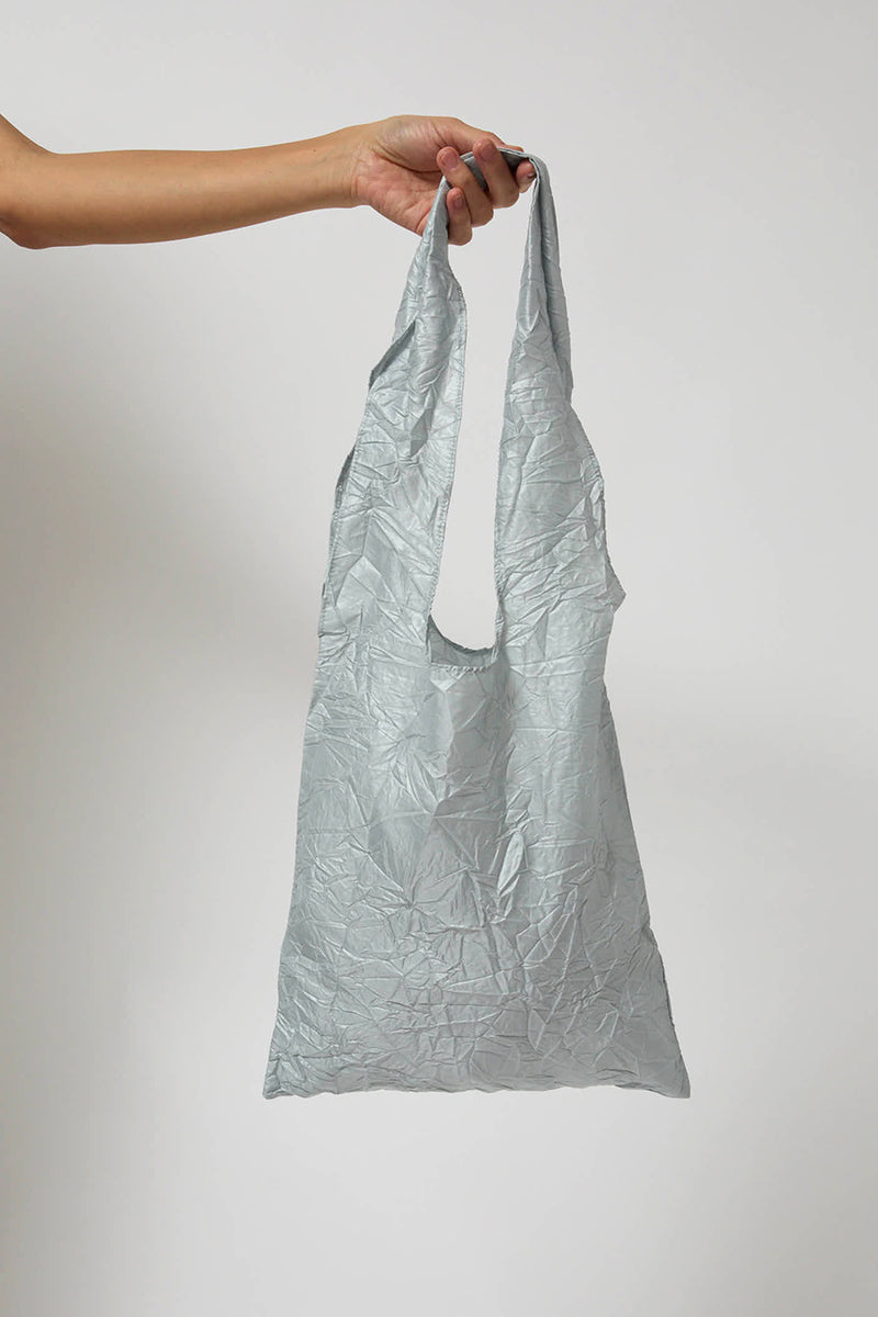 Anggae Gelato Wrinkle Fabric Bag in Silver