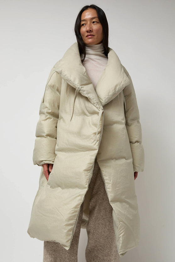 Anggae Ibul Long Puffer in Ivory