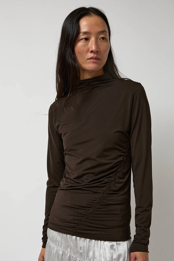 Anggae Light Jersey Slim Shirring Top in Brown