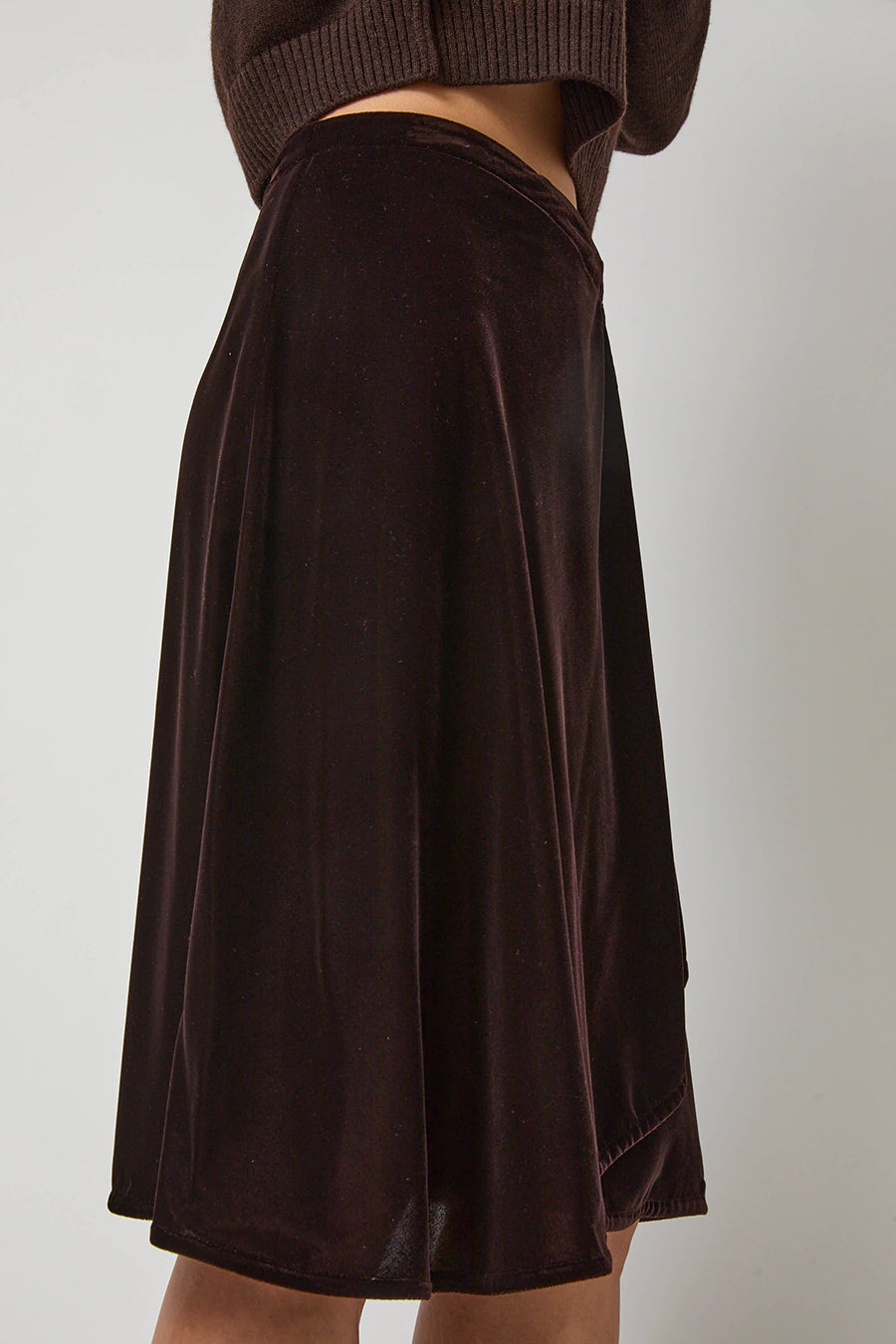 Anggae Velvet Midi Wrap Skirt in Brown