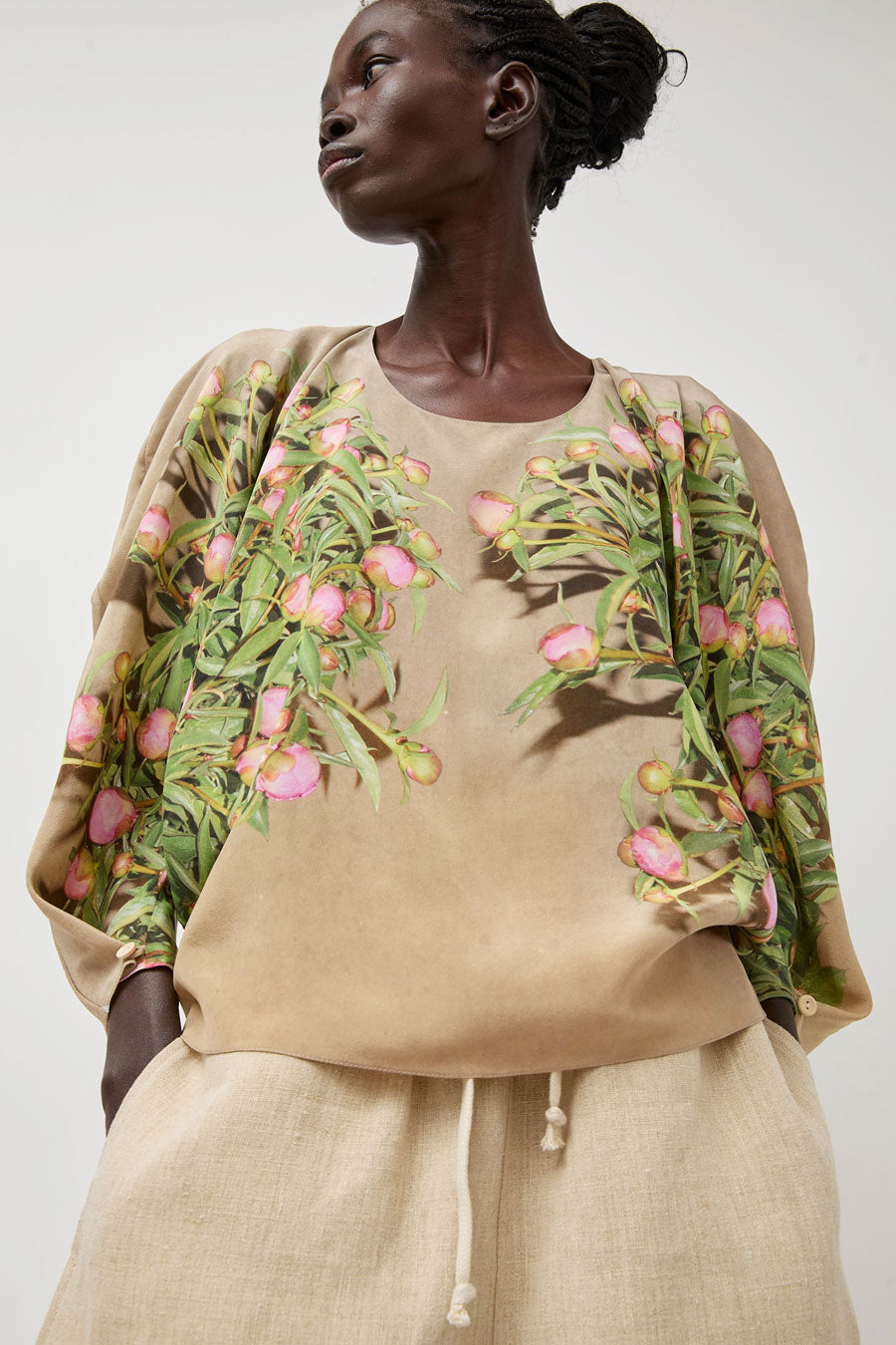 Anntian One World Top in Print C Peony