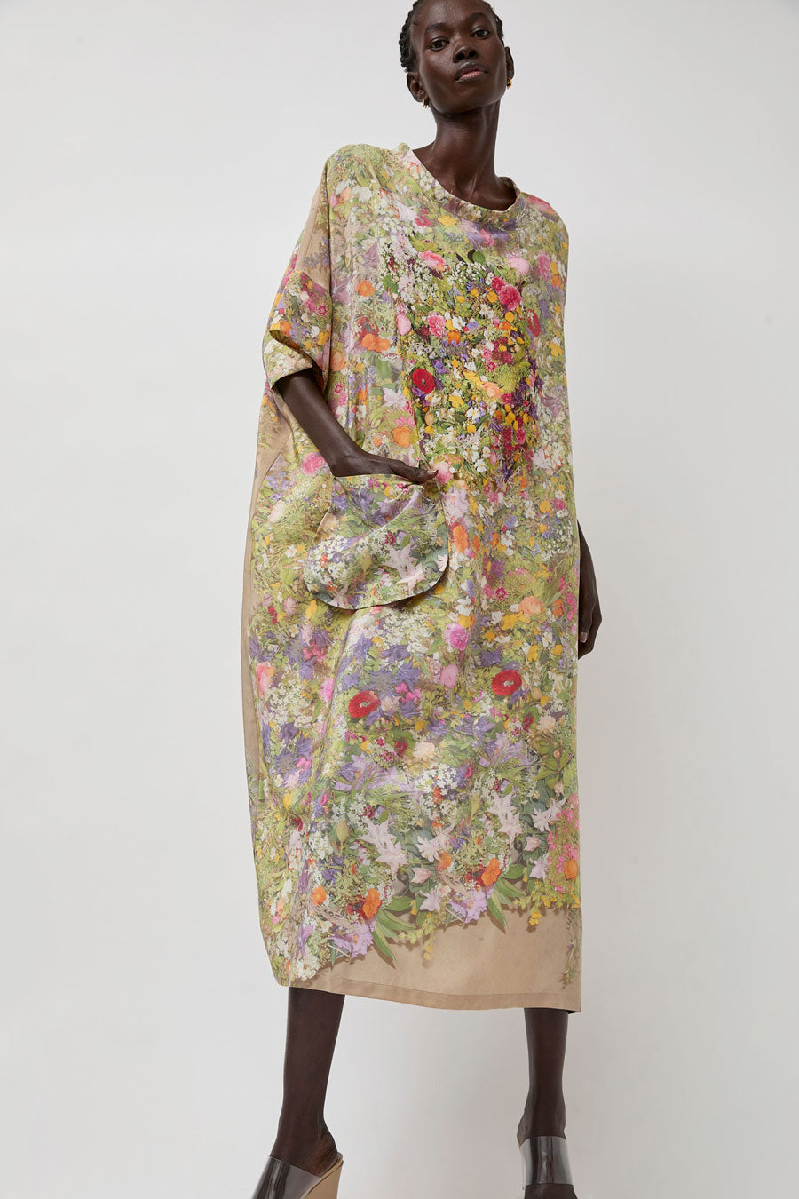 Anntian Silk Dress in Print D Bouquet
