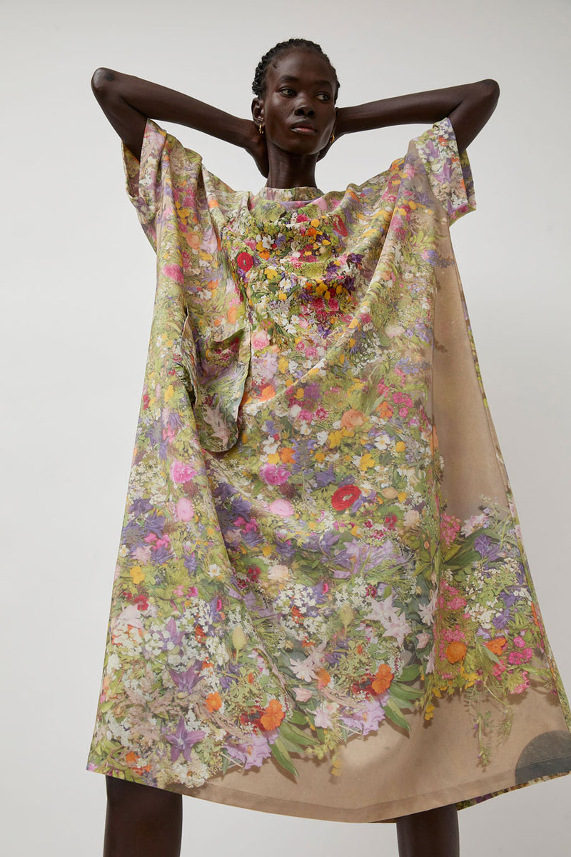 Anntian Silk Dress in Print D Bouquet