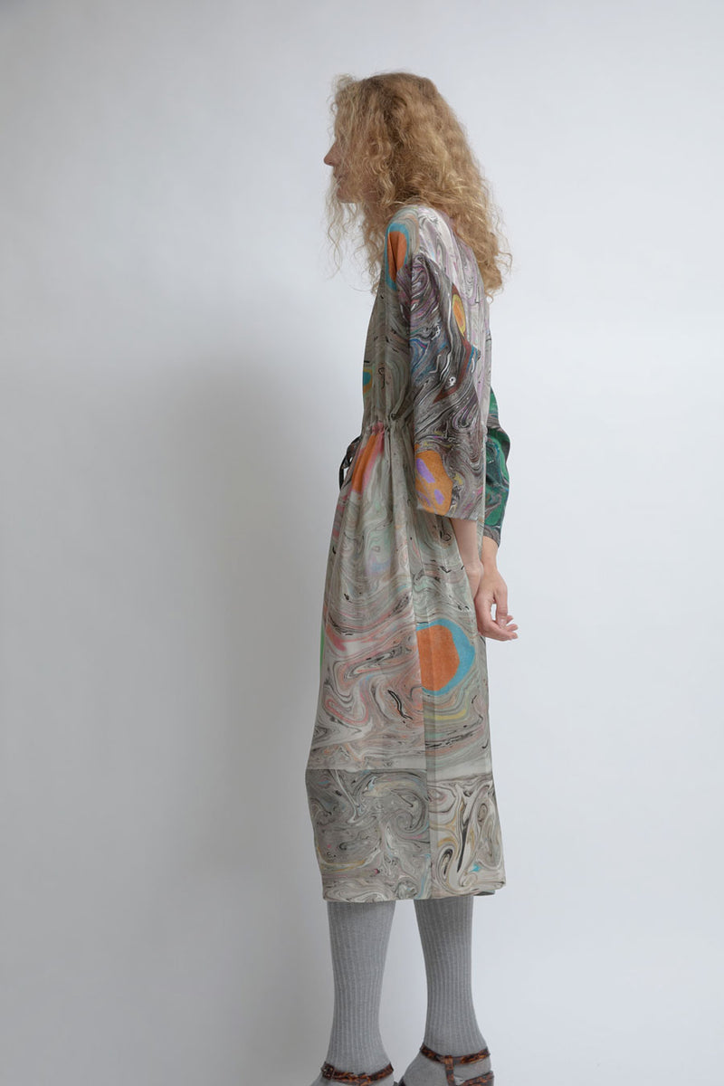 Anntian Simple Dress in Print CD Marbling Pale