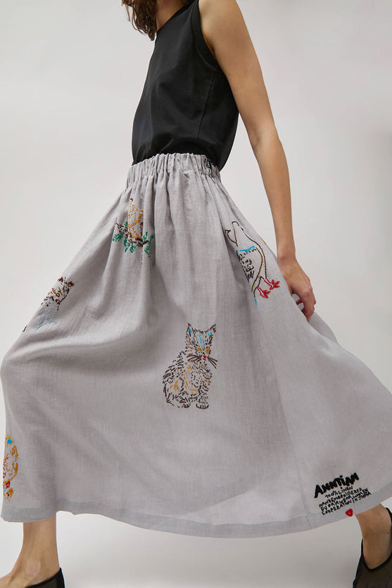 Anntian Skirt Wide in Hand Embroidered Animals