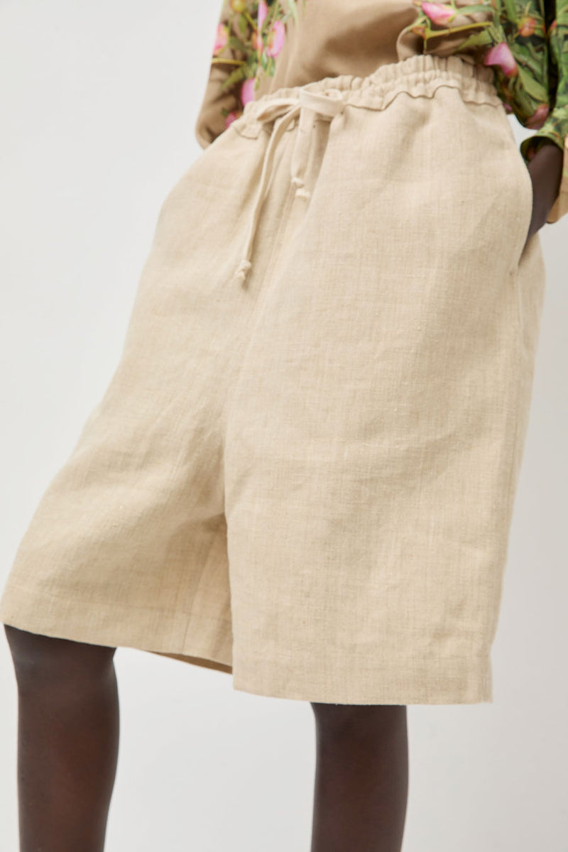 Anntian Unisex Shorts in Natural