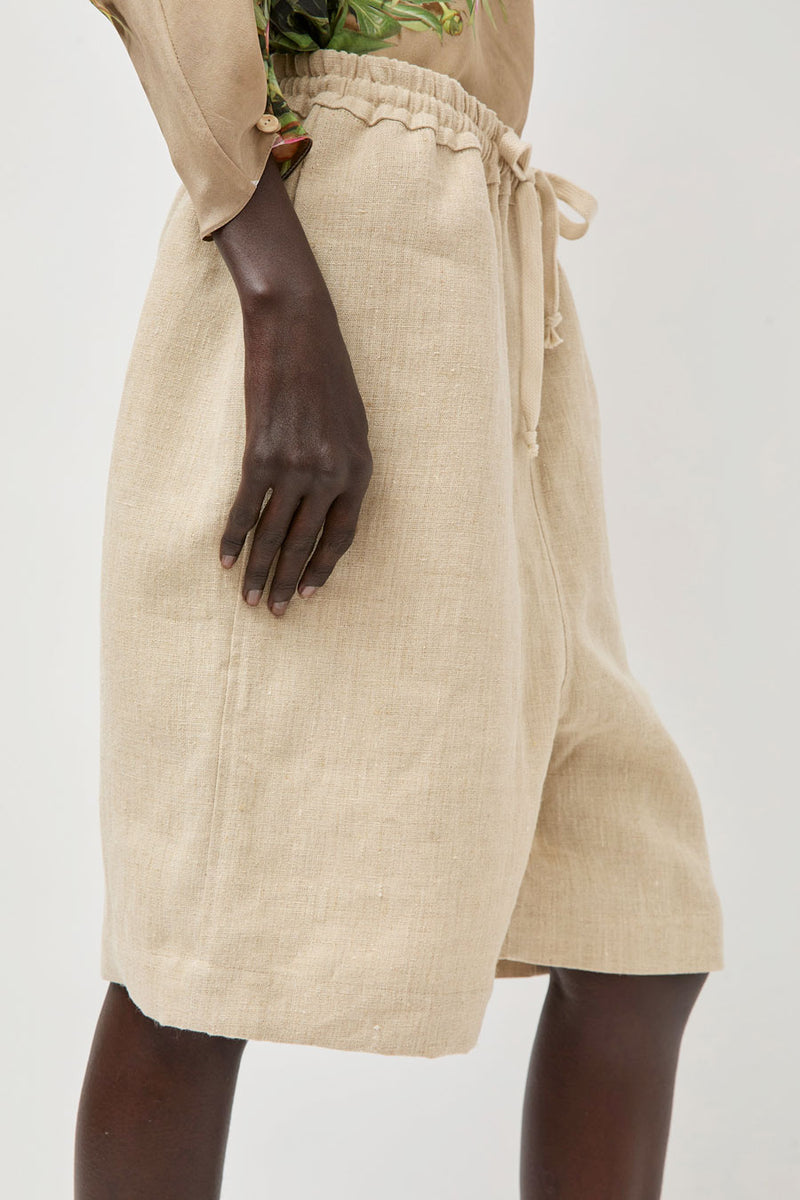 Anntian Unisex Shorts in Natural