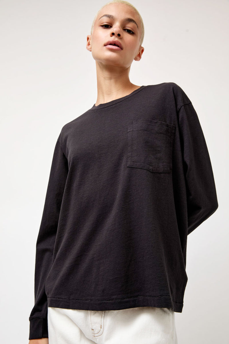 B Sides Double Pocket Tee in Faded Black