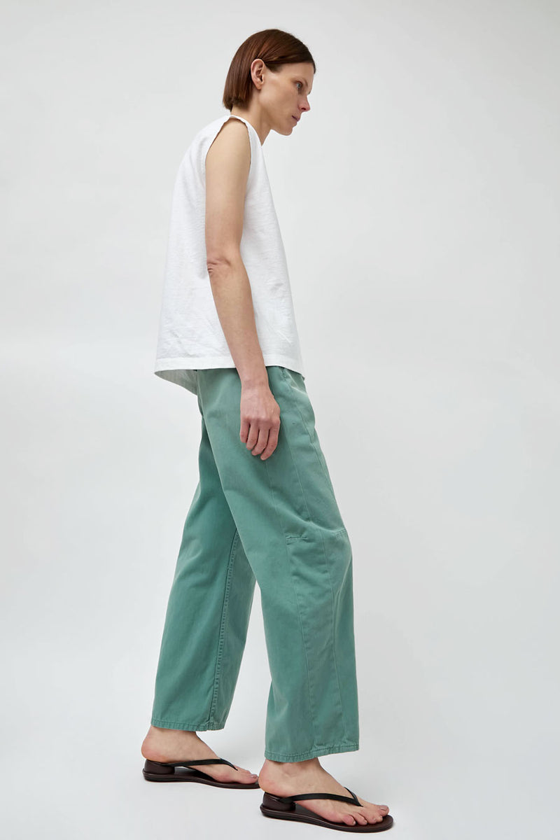 B Sides Lange Lasso Chino in Lindon Overdye