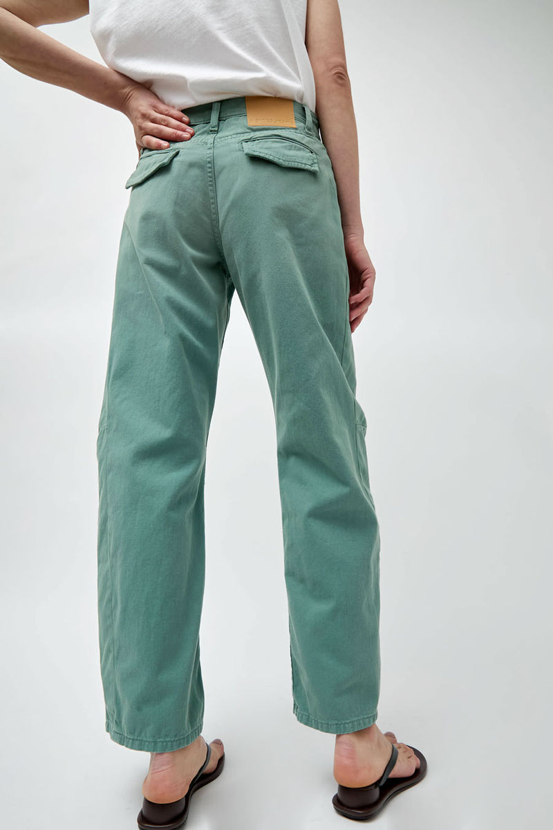 B Sides Lange Lasso Chino in Lindon Overdye