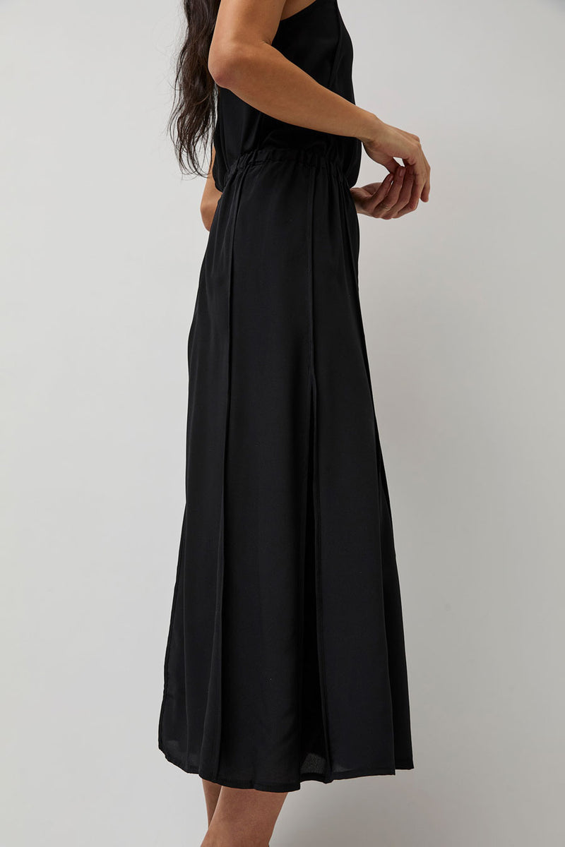 Baserange Ade Skirt in Black