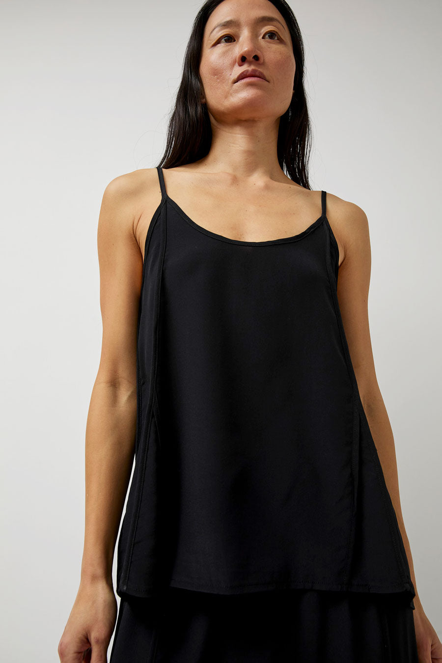 Baserange Ade Top in Black