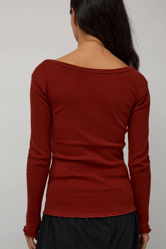 Baserange Disc Long Sleeve in Bine Red