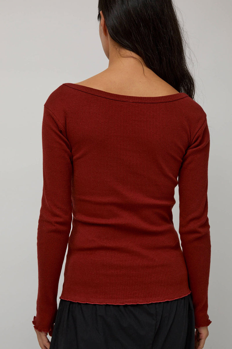 Baserange Disc Long Sleeve in Bine Red