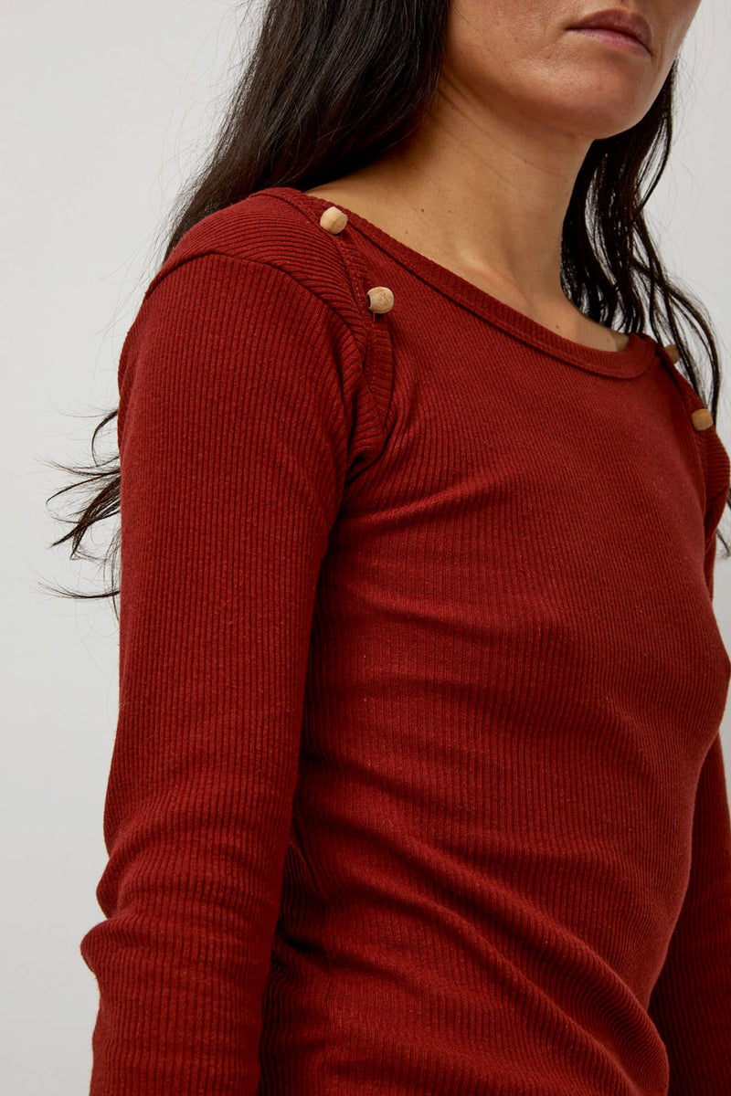 Baserange Disc Long Sleeve in Bine Red