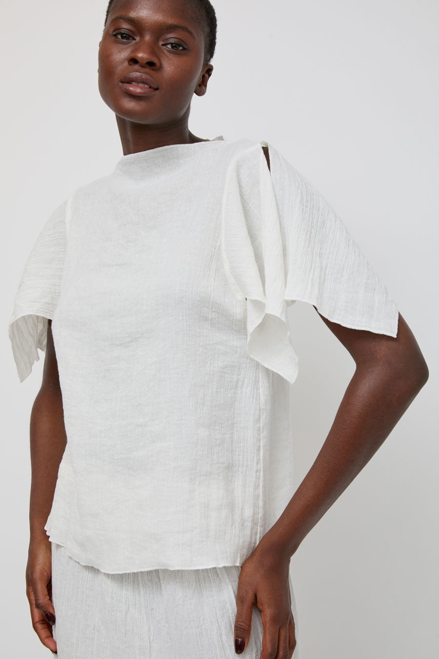 Baserange Folio Top in Undyed