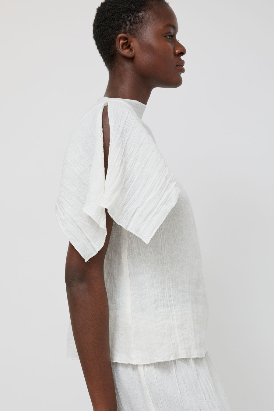 Baserange Folio Top in Undyed