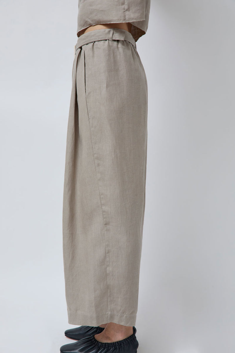 Baserange Frame Pants in Concrete