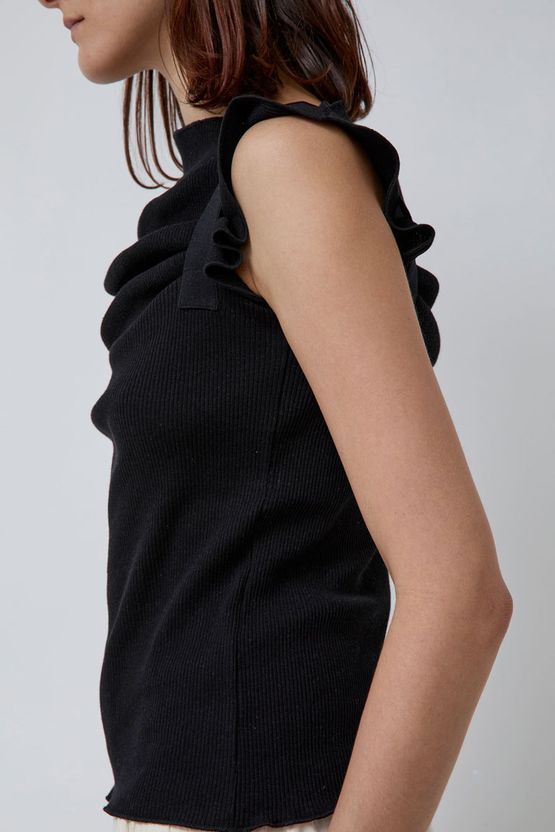 Baserange Lud Top in Black