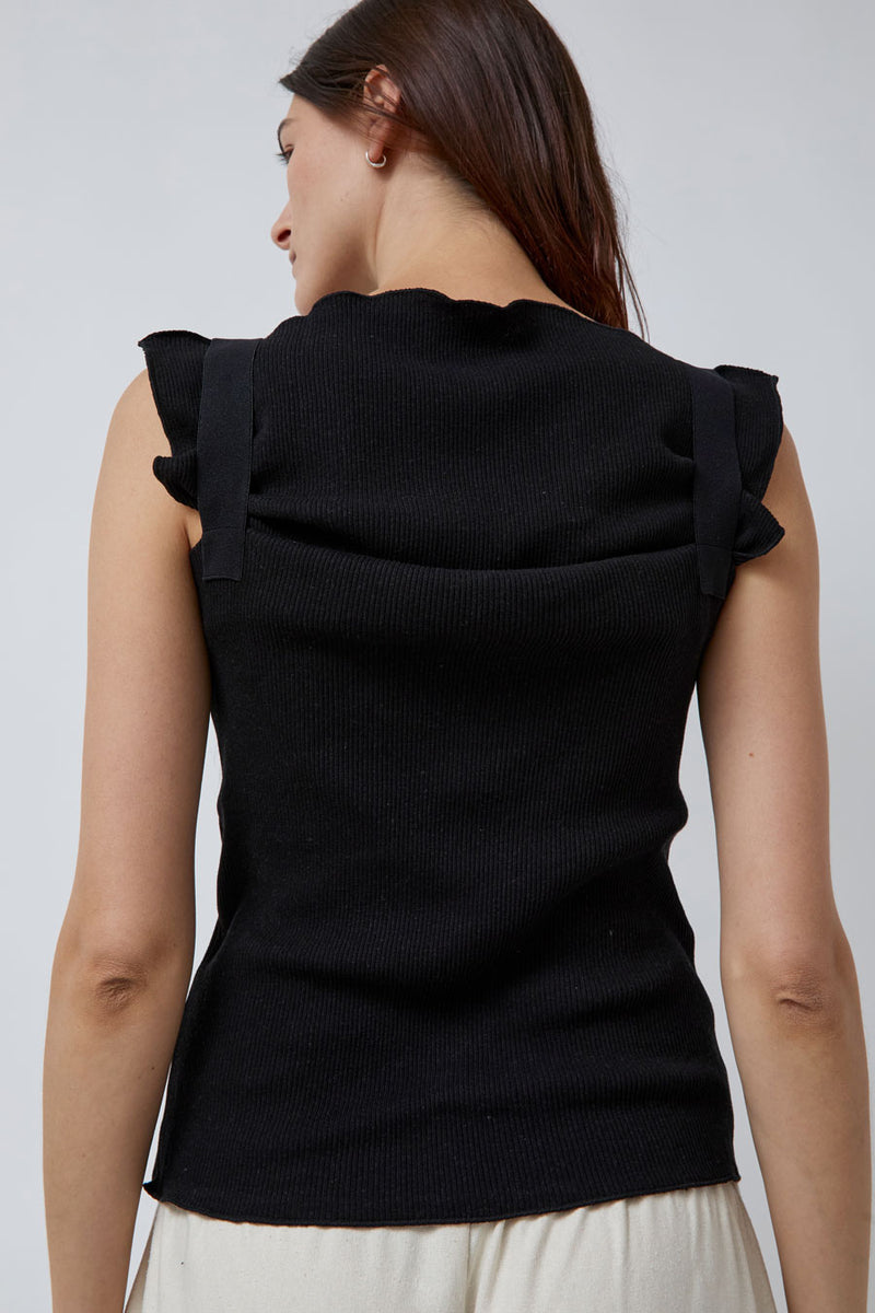 Baserange Lud Top in Black
