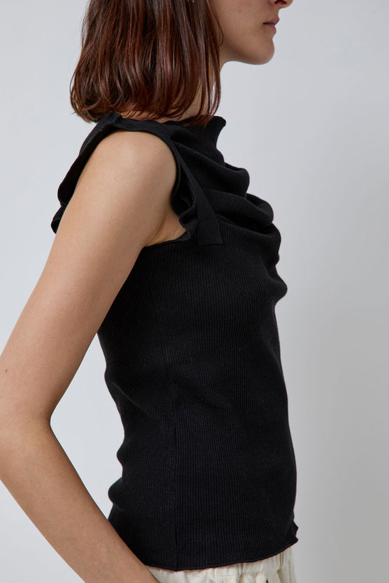 Baserange Lud Top in Black