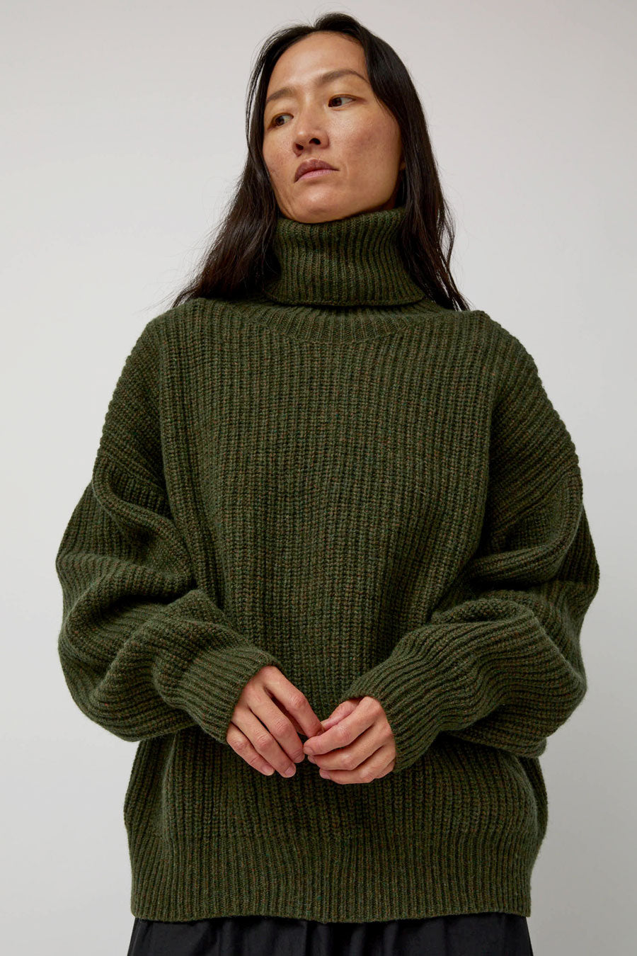 Baserange Mea Turtleneck in Forest