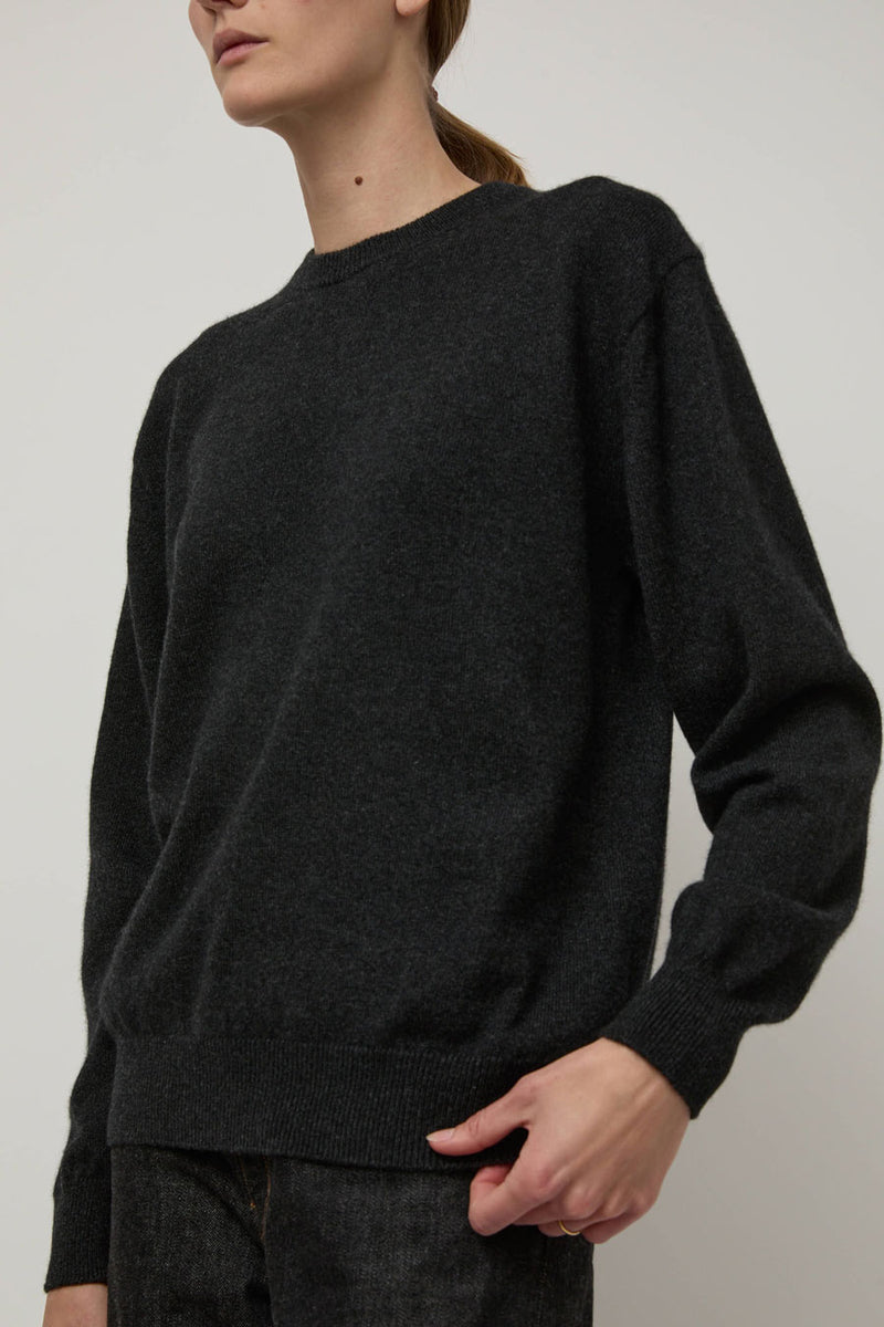 Batoner Innocent Cashmere Crewneck in Black