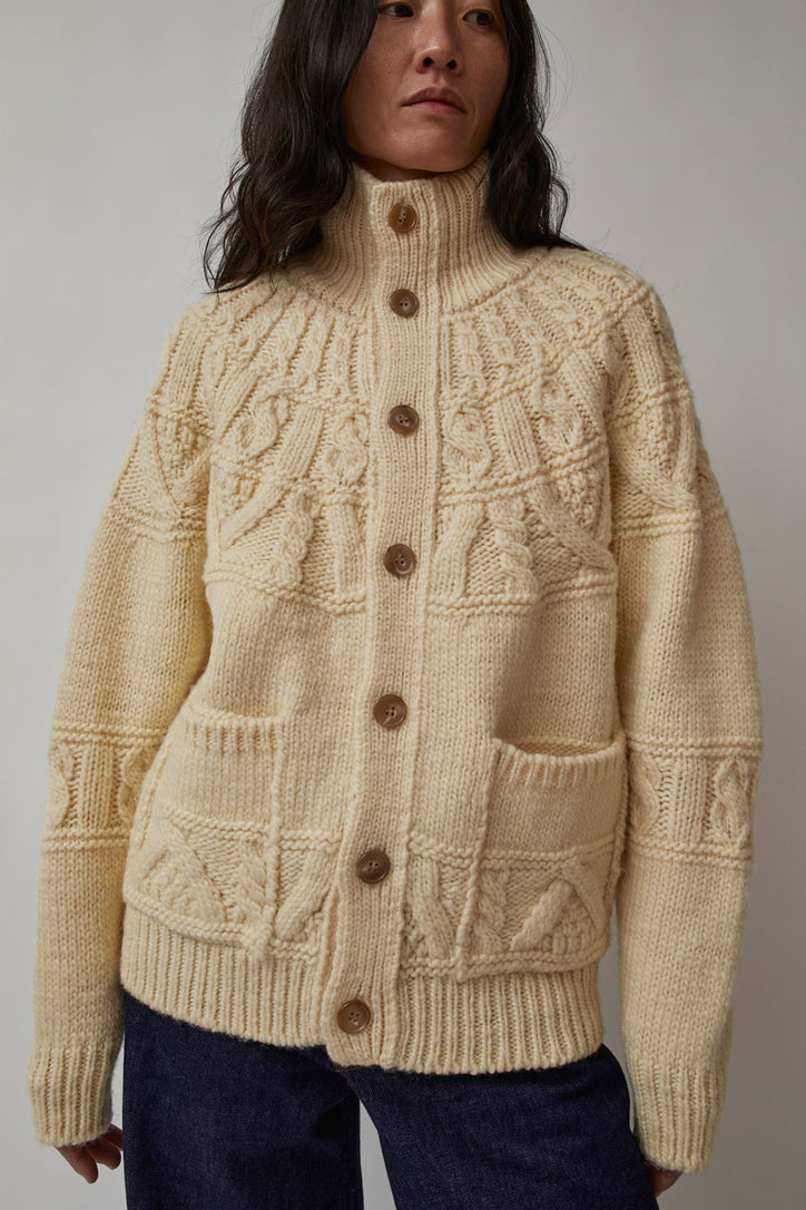 Batoner Spread Alan High Neck Cardigan in Cream