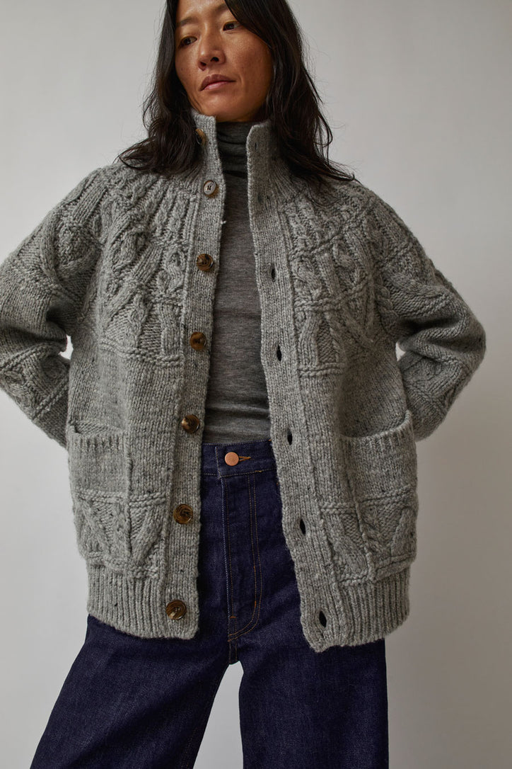 Batoner Spread Alan High Neck Cardigan in Grey