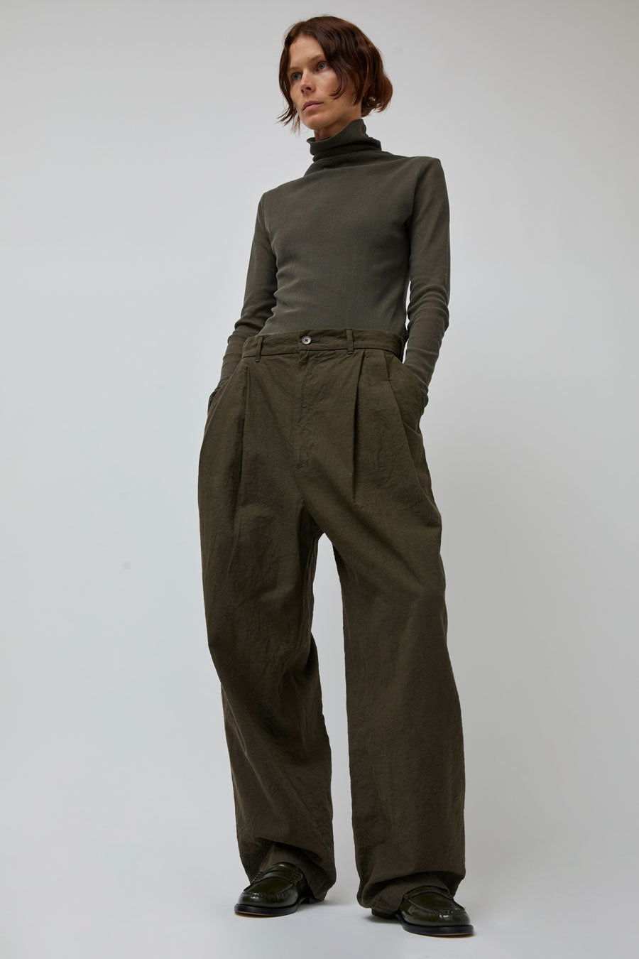 Black Crane Crinkled Trousers in Charcoal