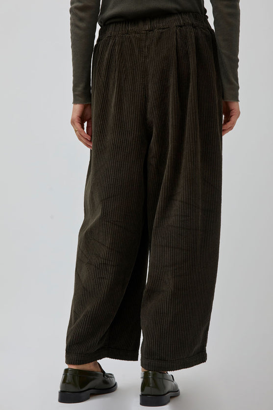 Black Crane Wide Pants in Dark Forest