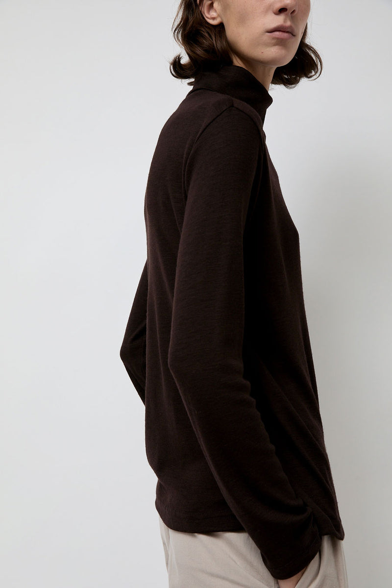 Black Crane Wool Turtle Neck in Cacao