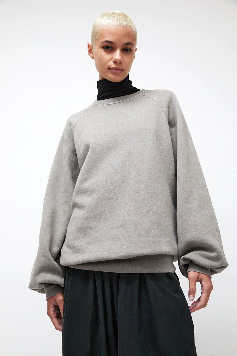Black Crane Raglan Sweatshirt in Stone