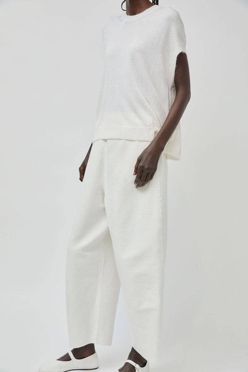 Boboutic Choosing Trousers in Milk