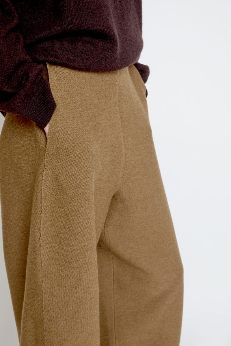 Boboutic Epanodos Trousers in Bark