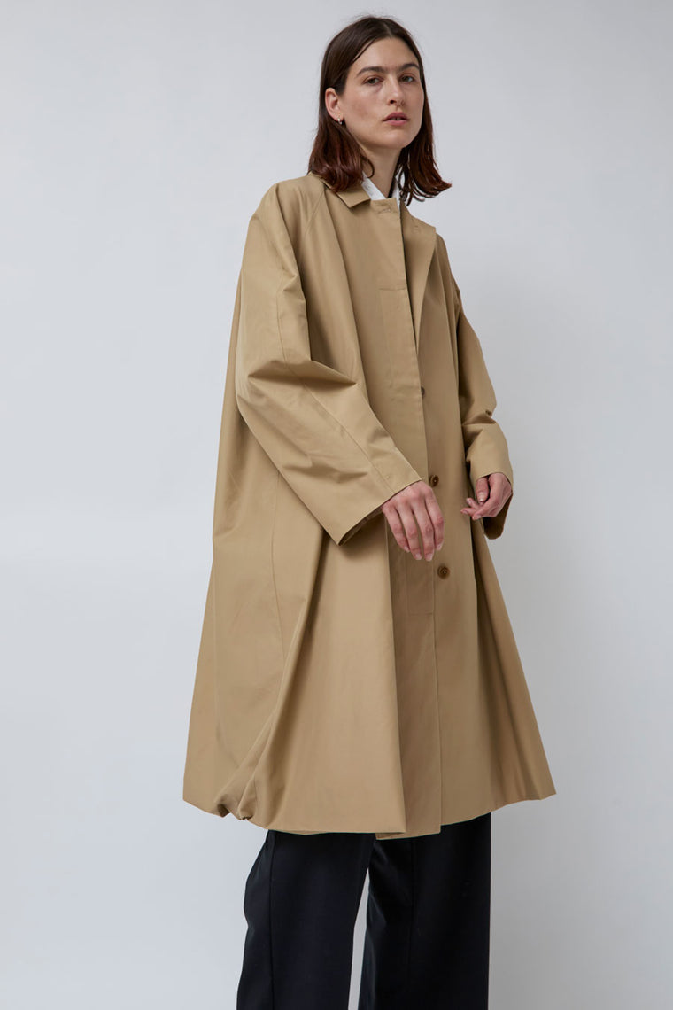 CORDERA Balloon Trench Coat in Camel