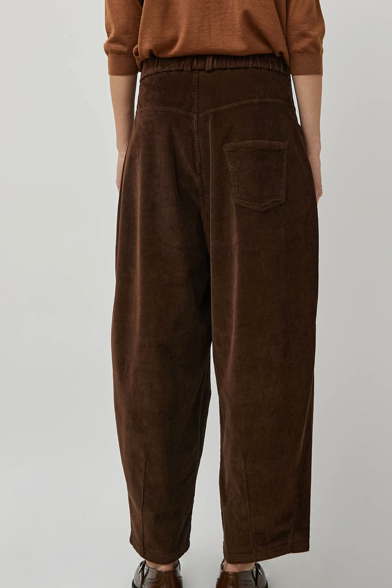CORDERA Corduroy Baggy Pants in Brown