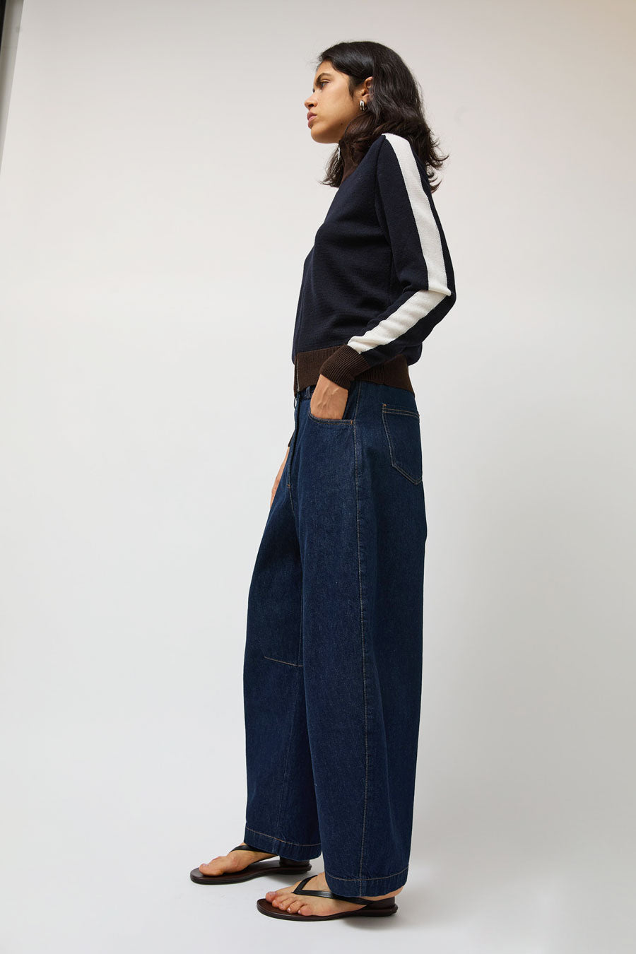 CORDERA Curved Baggy Jeans in Denim