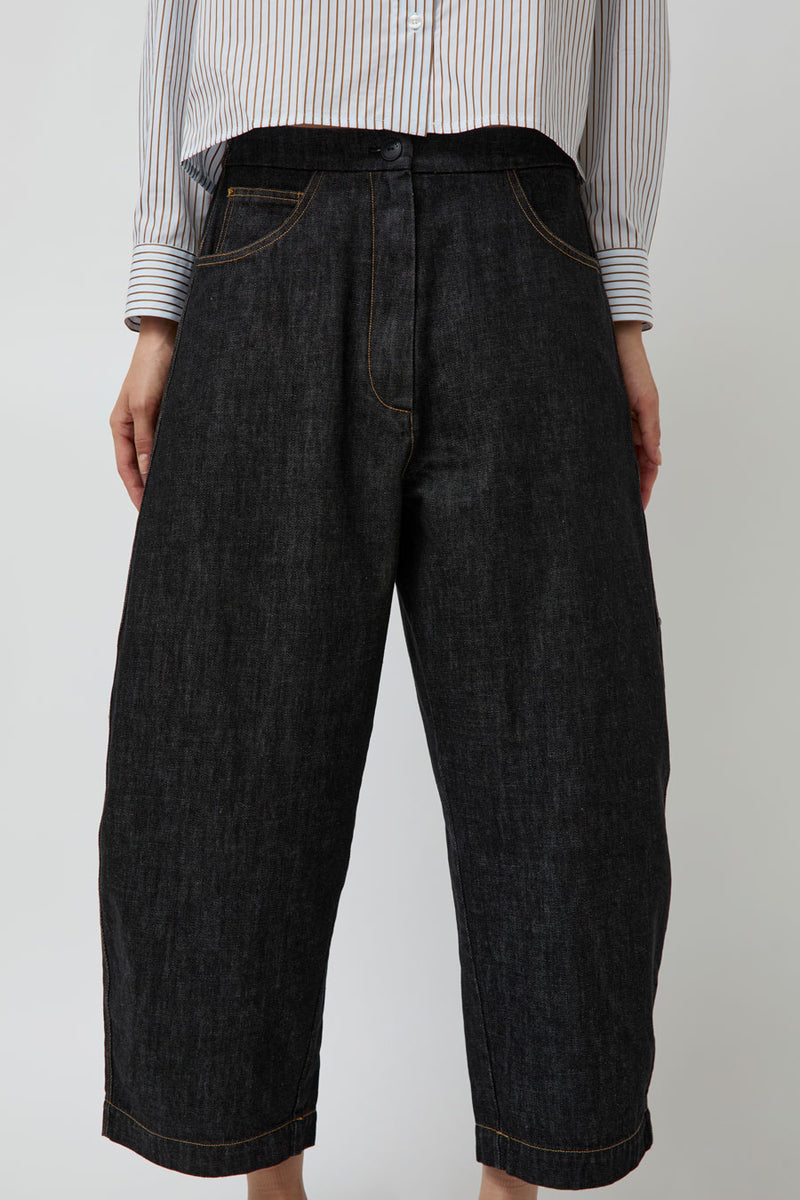 CORDERA Denim Curved Pants in Black