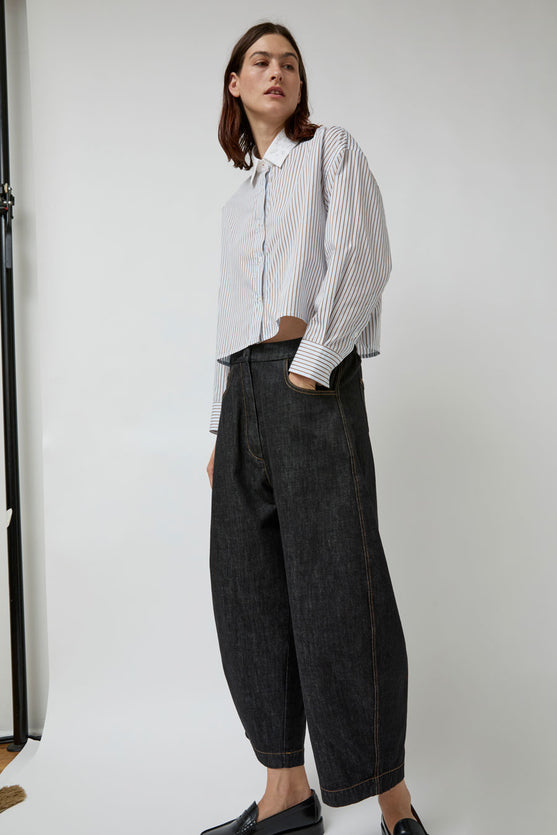 CORDERA Denim Curved Pants in Black