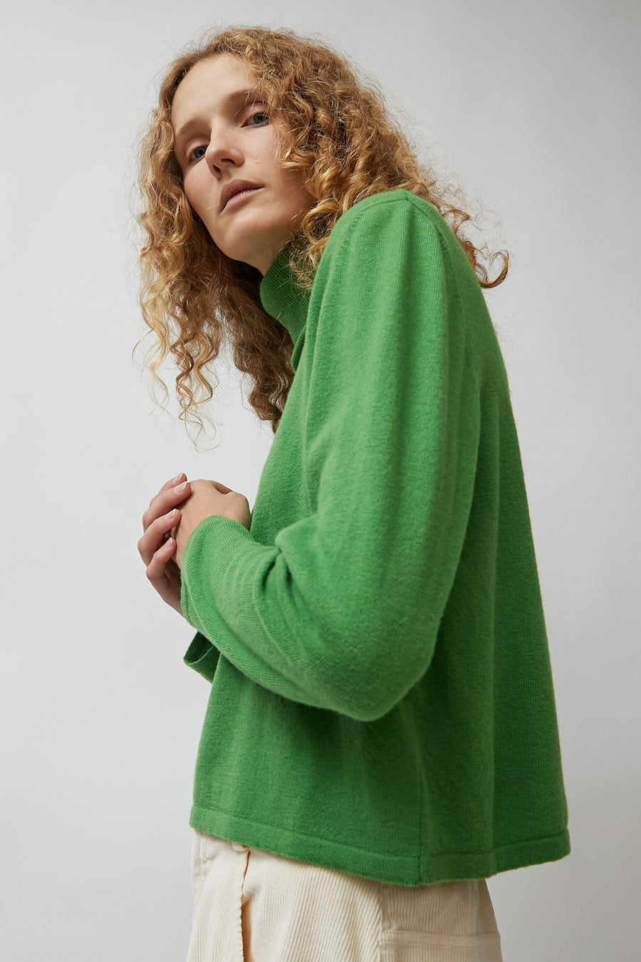 CORDERA Merino Turtleneck Sweater in Herba