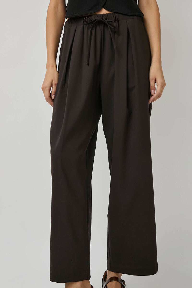 CORDERA Pleated Relaxed Pants in Dark Brown