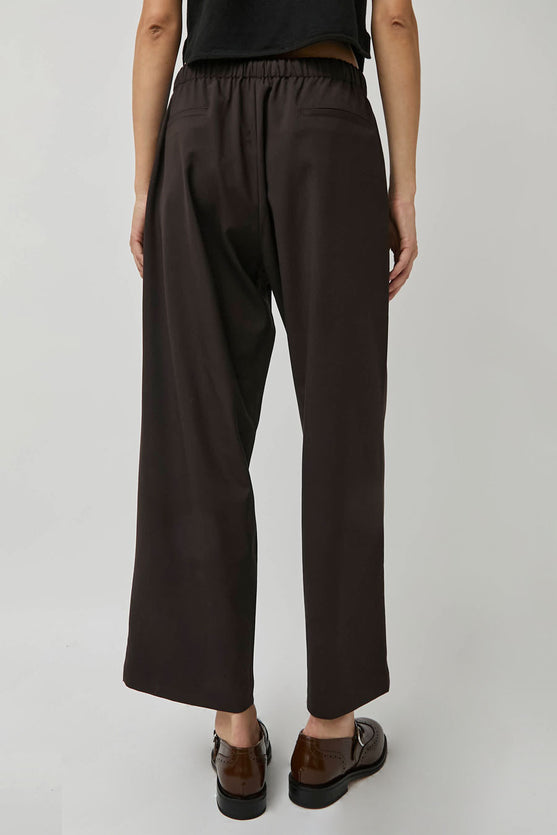 CORDERA Pleated Relaxed Pants in Dark Brown